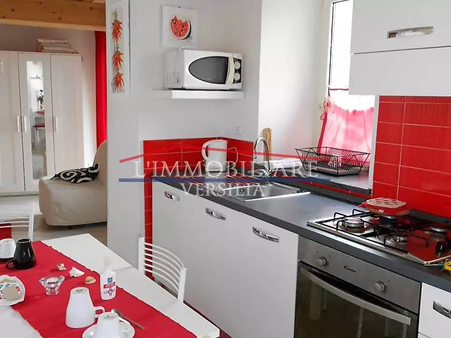 Immagine 15 di Casa semindipendente in vendita  a Massa