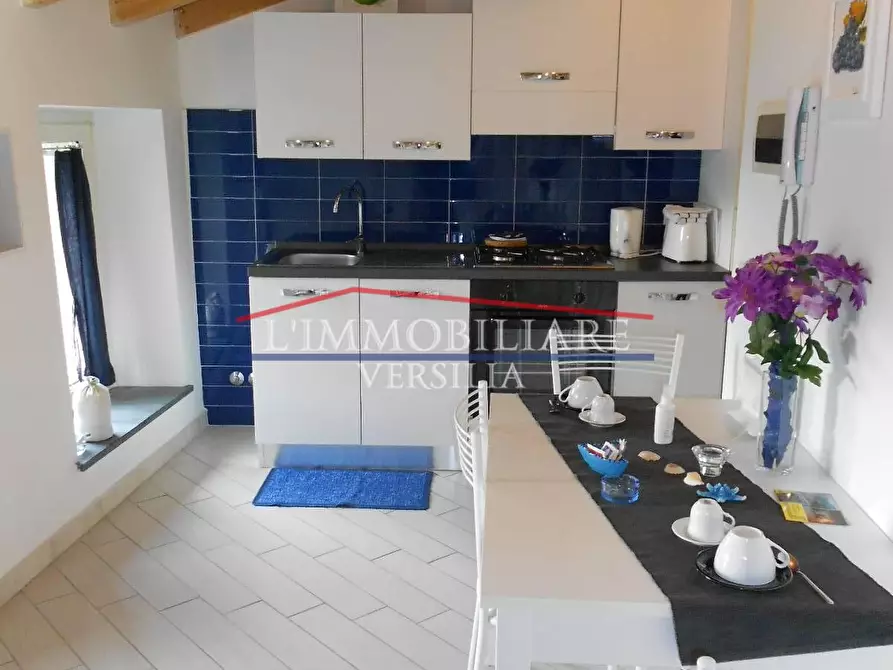 Immagine 9 di Casa semindipendente in vendita  a Massa