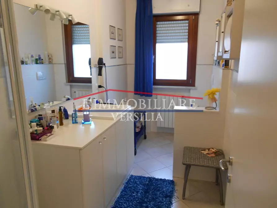 Immagine 14 di Appartamento in vendita  a Massa