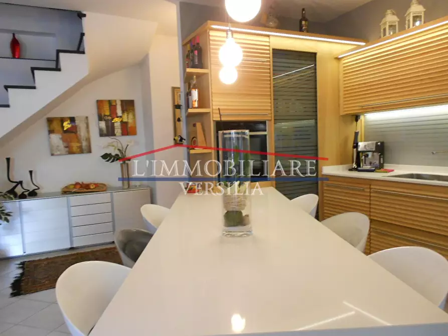 Immagine 5 di Appartamento in vendita  a Massa