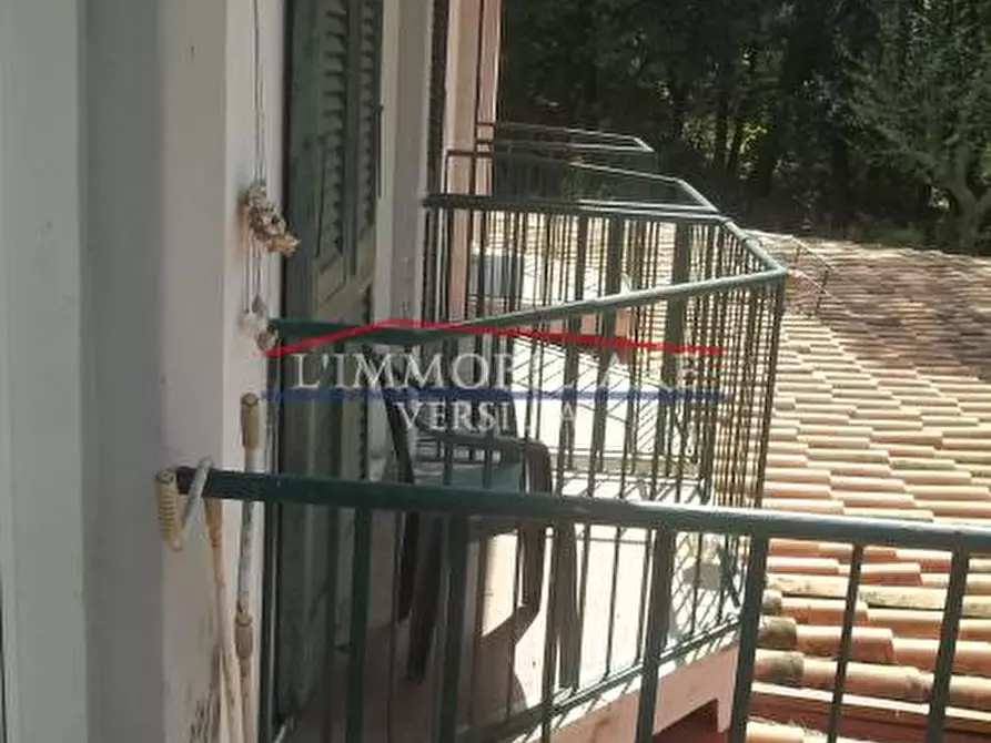 Immagine 20 di Porzione di casa in vendita  a Massa