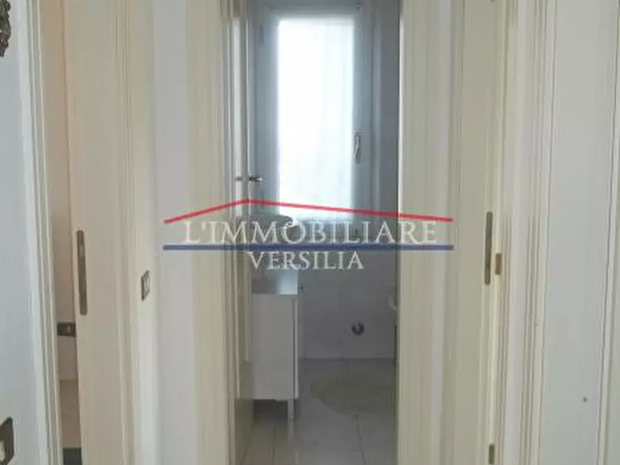 Immagine 17 di Porzione di casa in vendita  a Massa