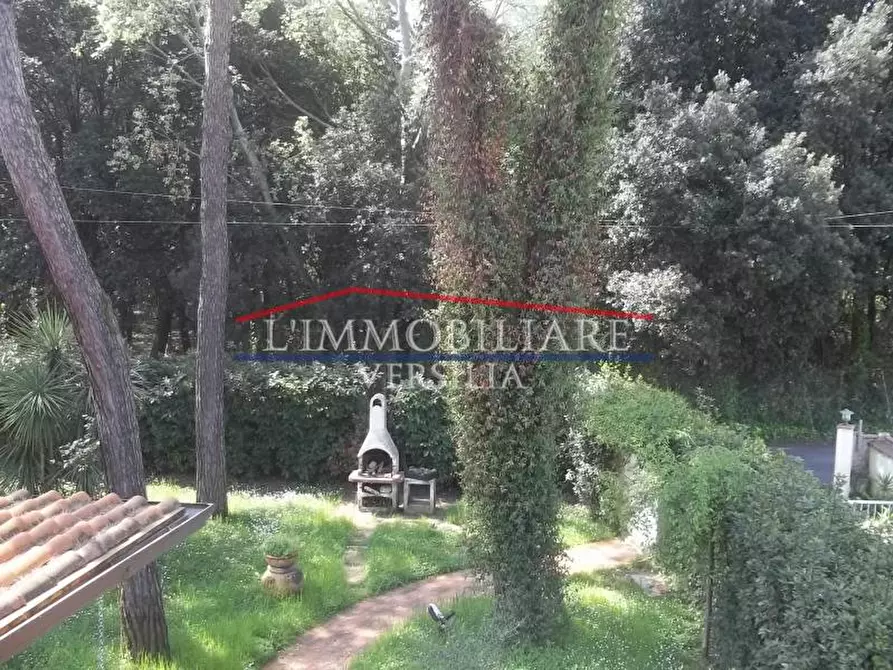 Immagine 7 di Porzione di casa in vendita  a Massa