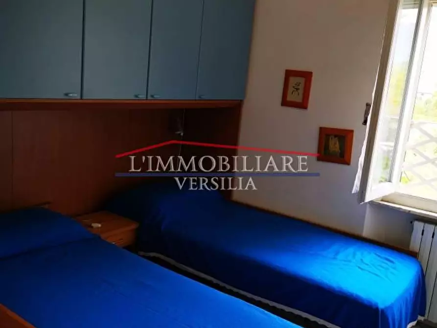 Immagine 16 di Porzione di casa in vendita  a Massa