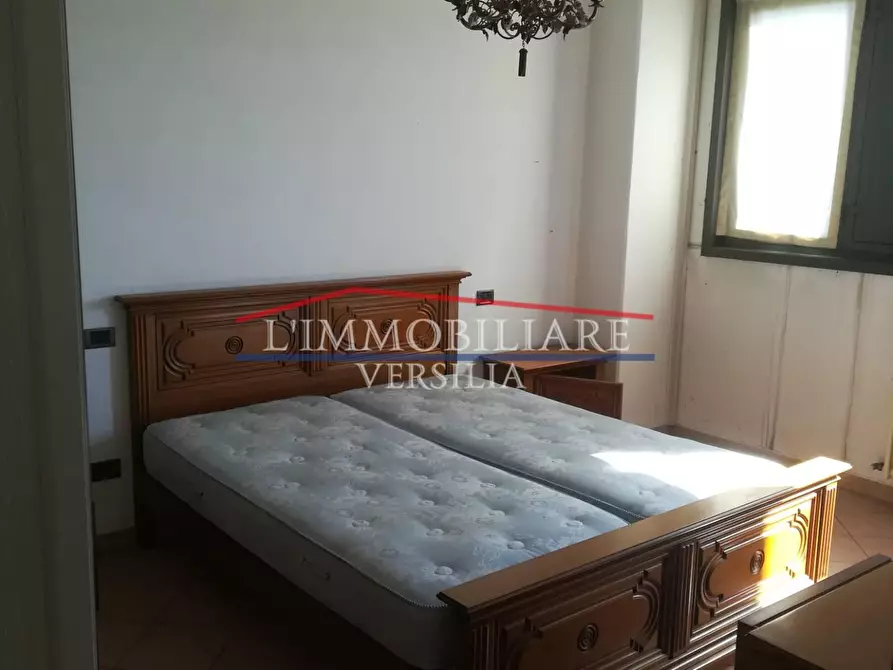 Immagine 14 di Capannone industriale in vendita  a Massa