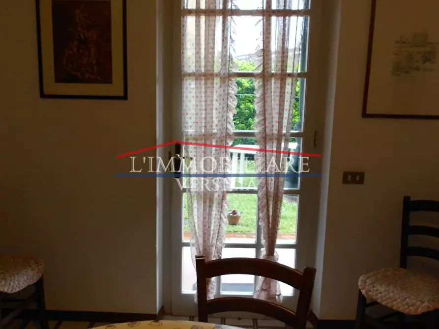 Immagine 13 di Casa semindipendente in vendita  a Seravezza