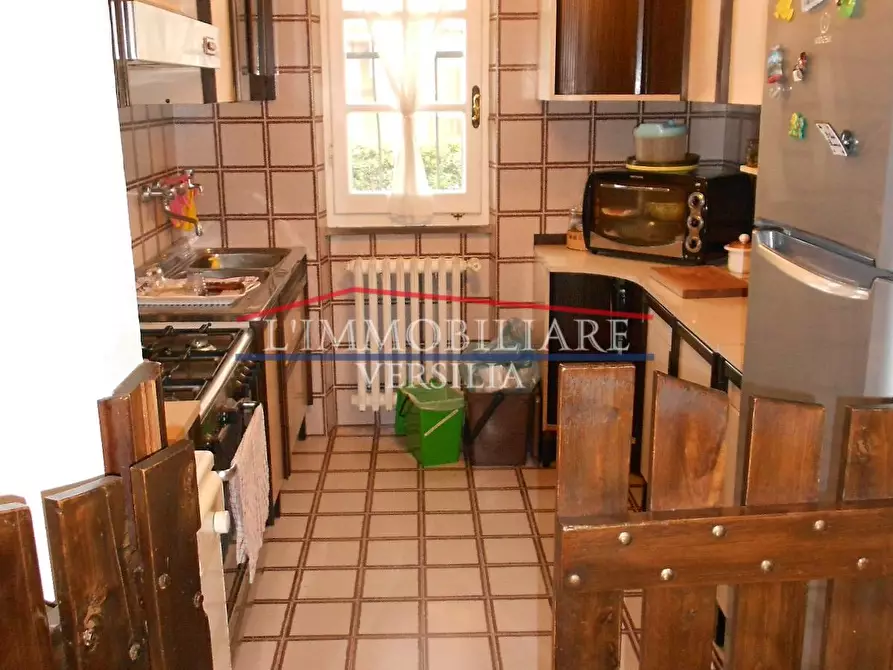 Immagine 11 di Casa semindipendente in vendita  a Seravezza