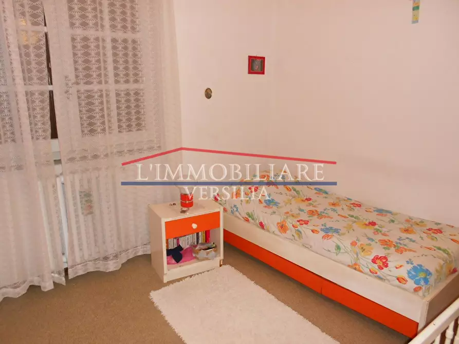 Immagine 23 di Casa semindipendente in vendita  a Seravezza