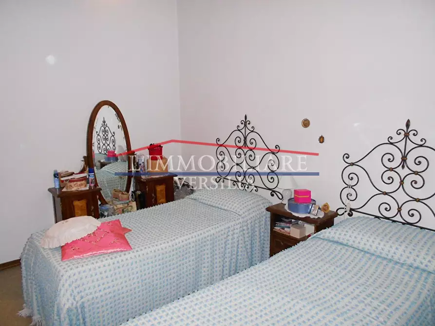 Immagine 19 di Casa semindipendente in vendita  a Seravezza