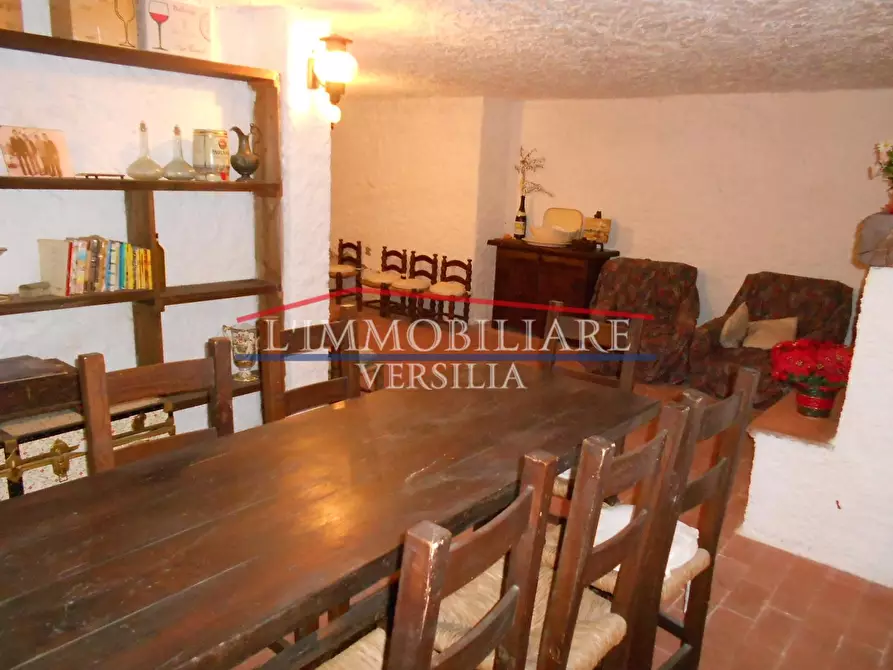 Immagine 30 di Casa semindipendente in vendita  a Seravezza