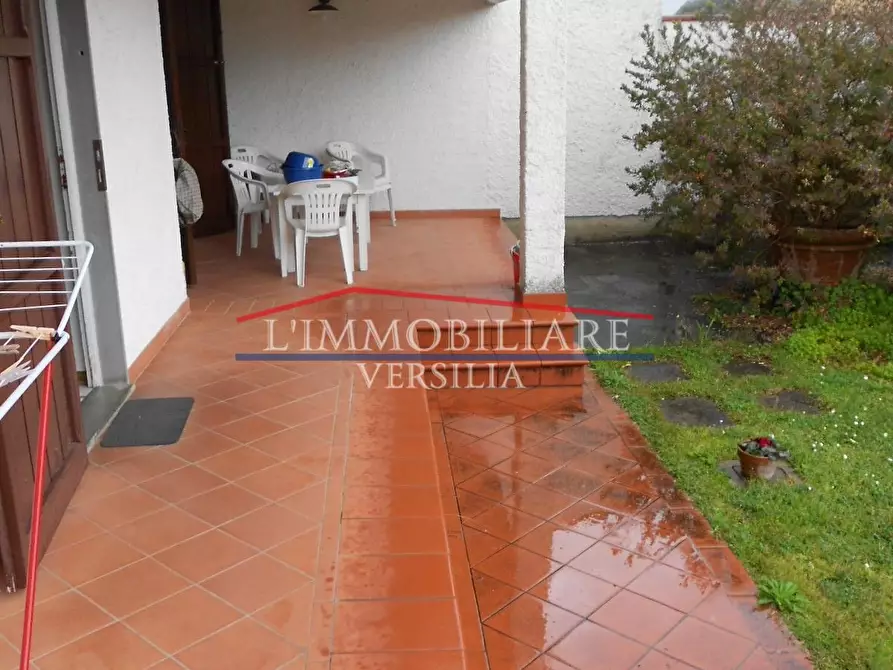 Immagine 15 di Casa semindipendente in vendita  a Seravezza