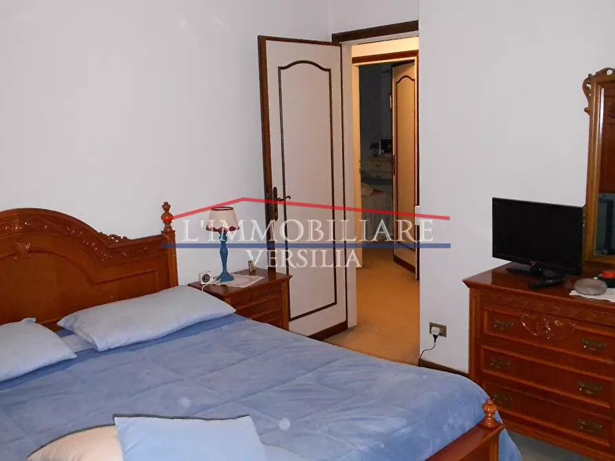 Immagine 25 di Casa semindipendente in vendita  a Seravezza