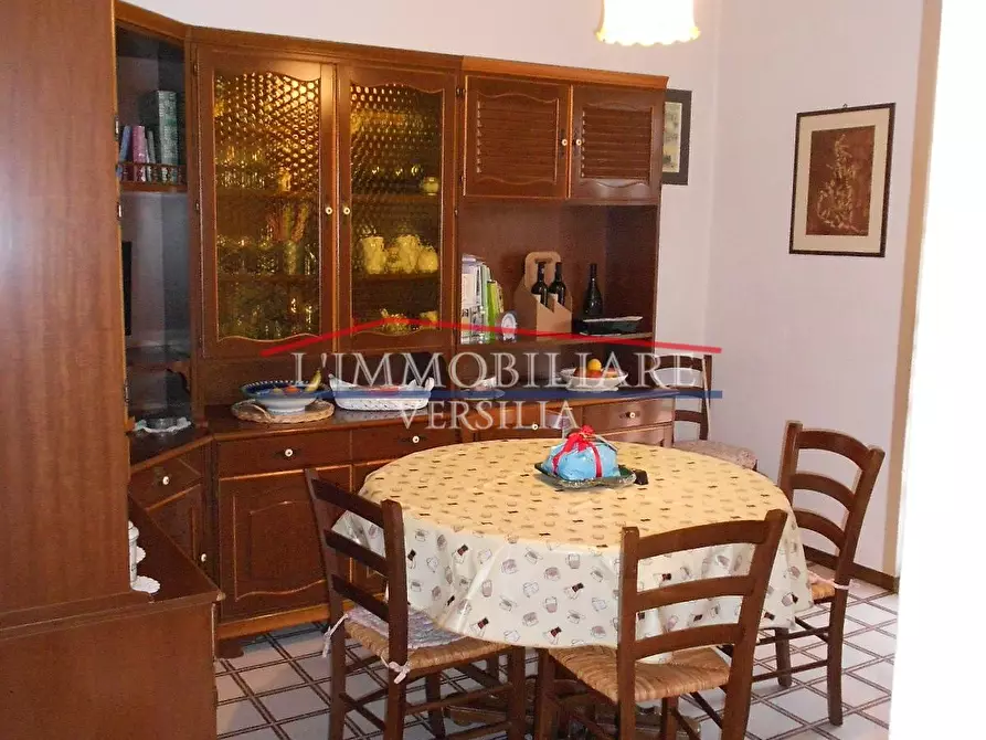 Immagine 10 di Casa semindipendente in vendita  a Seravezza