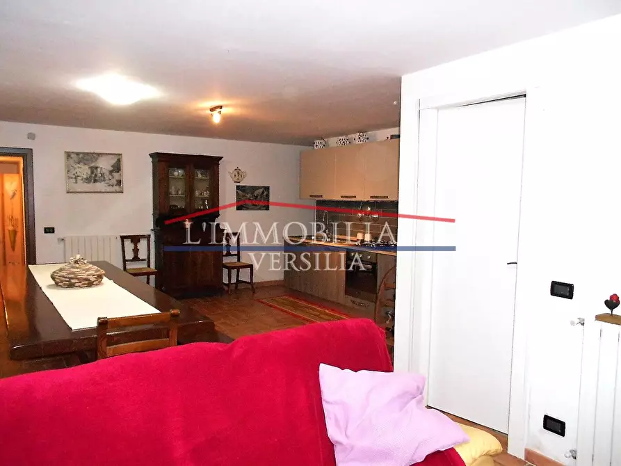 Immagine 36 di Villa in vendita  a Seravezza