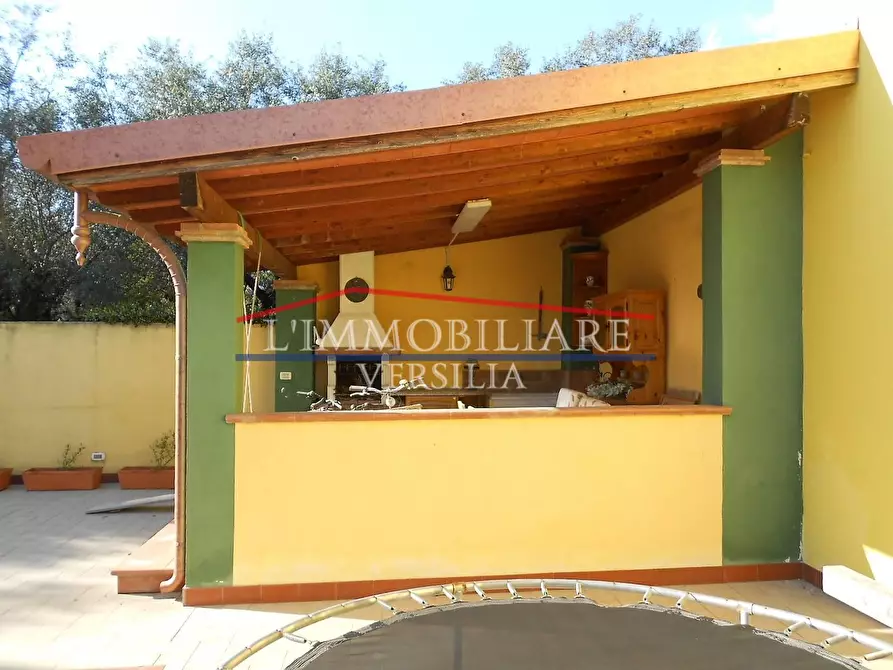 Immagine 44 di Villa in vendita  a Seravezza