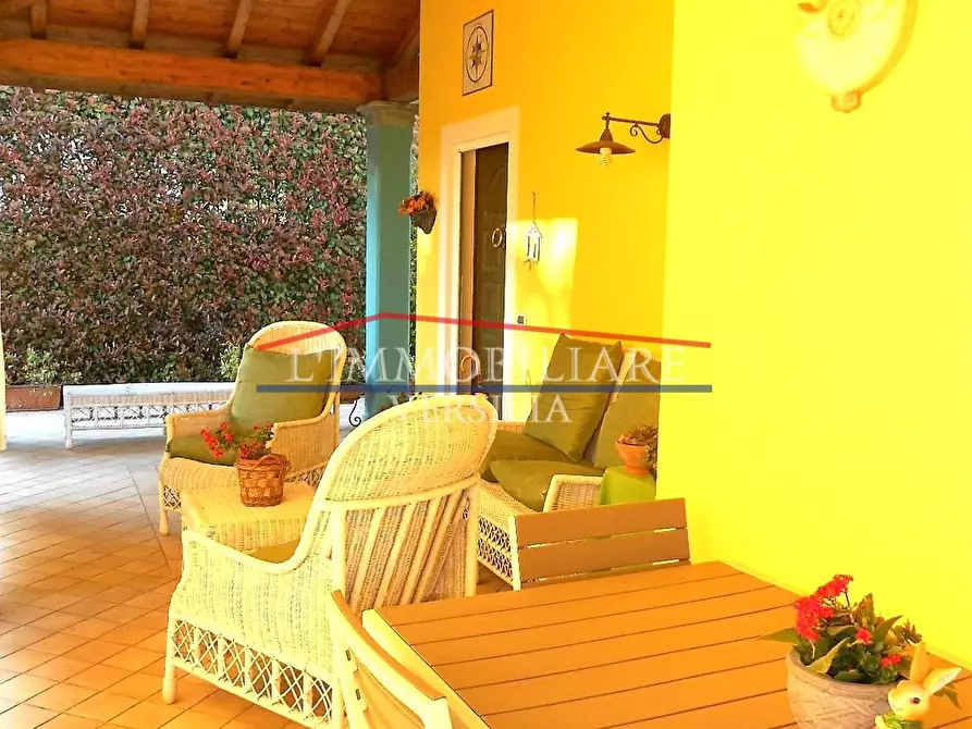 Immagine 60 di Villa in vendita  a Seravezza