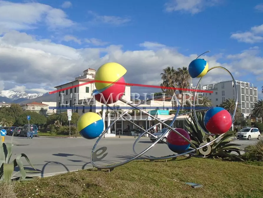 Immagine 26 di Seminterrato in vendita  a Carrara