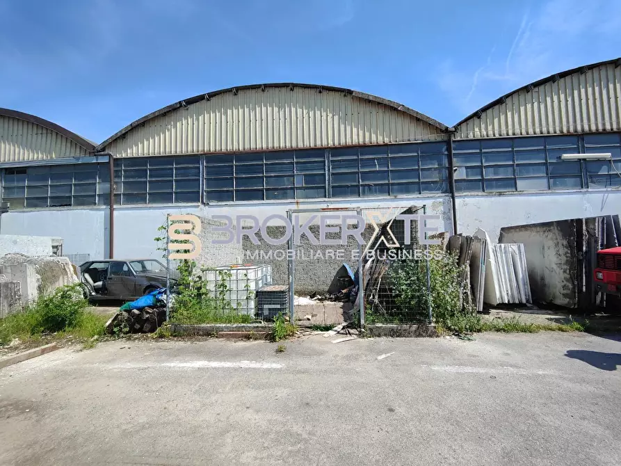 Immagine 1 di Capannone industriale in vendita  a Ortonovo