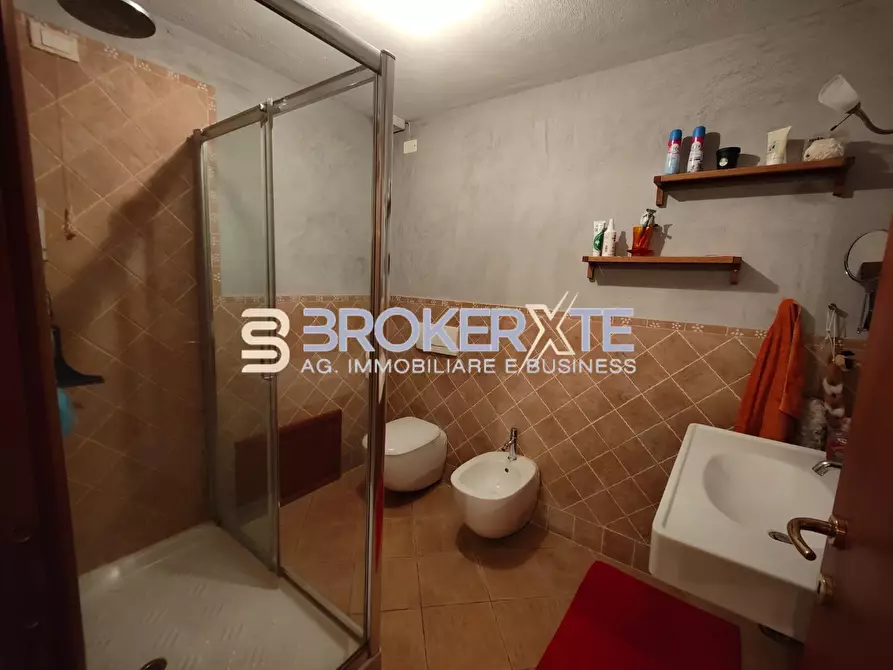 Immagine 22 di Villa in vendita  a Castelnuovo Magra