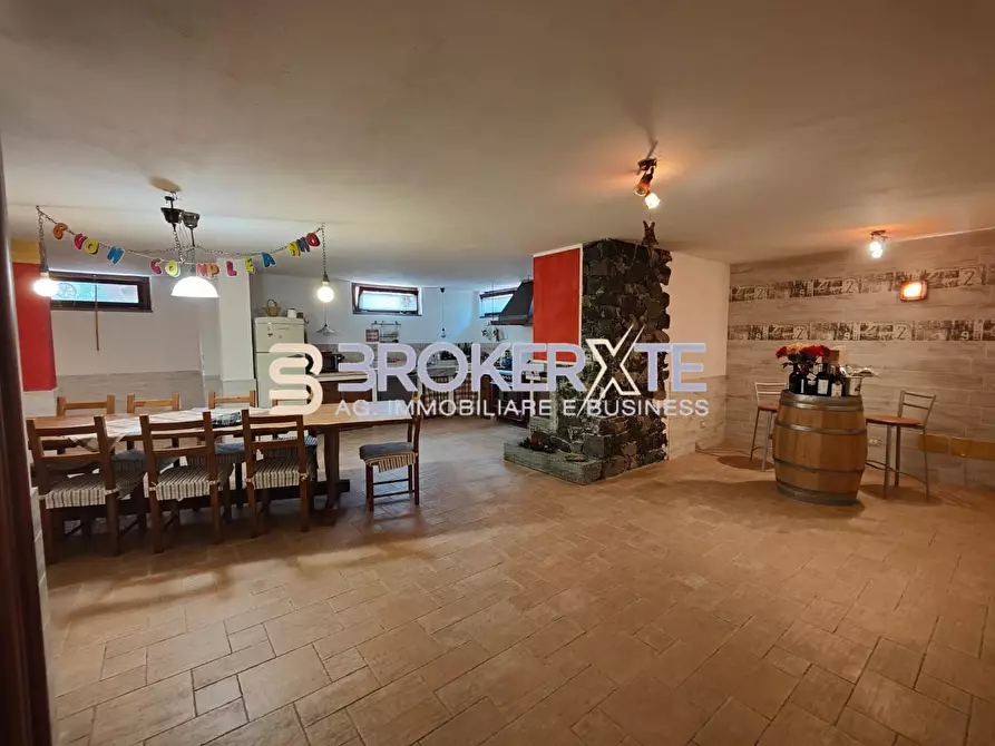 Immagine 19 di Villa in vendita  a Castelnuovo Magra