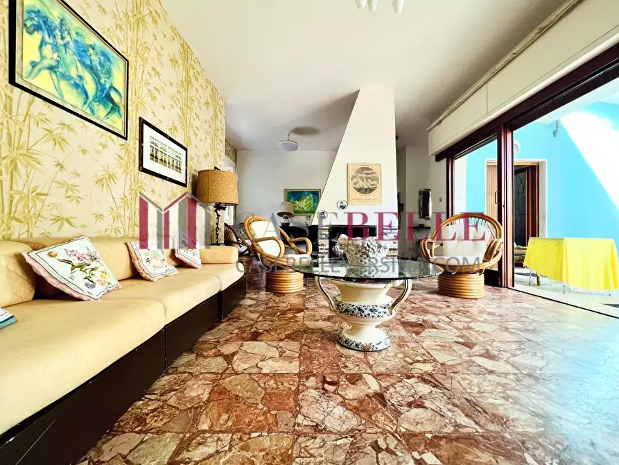 Immagine 7 di Casa indipendente in affitto  a Pietrasanta