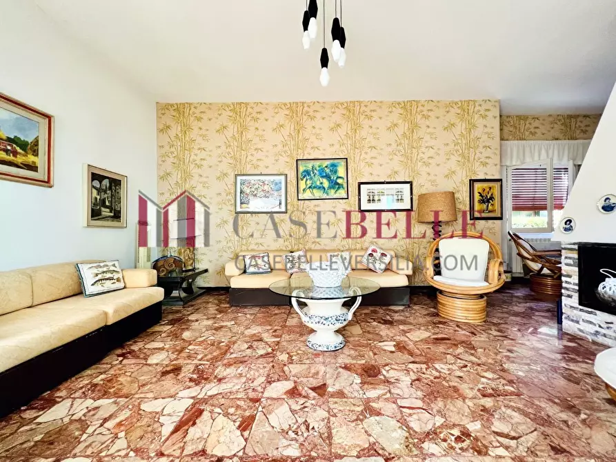 Immagine 6 di Casa indipendente in affitto  a Pietrasanta