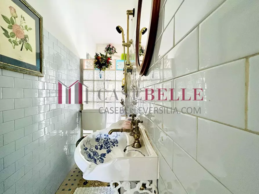 Immagine 16 di Casa indipendente in affitto  a Pietrasanta