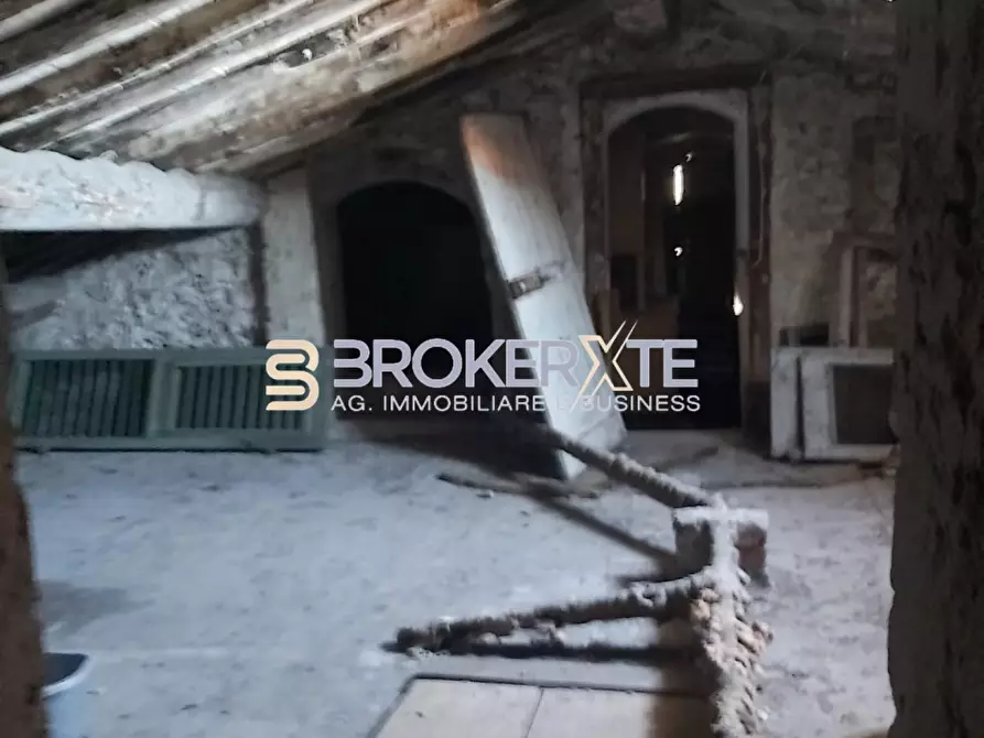 Immagine 68 di Casa semindipendente in vendita  a Carrara