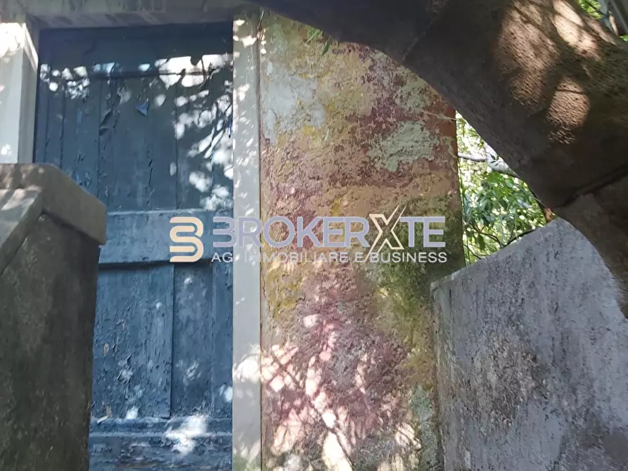 Immagine 18 di Casa semindipendente in vendita  a Carrara
