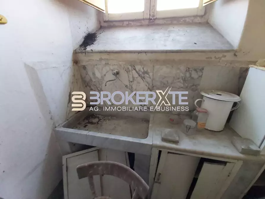 Immagine 66 di Casa semindipendente in vendita  a Carrara