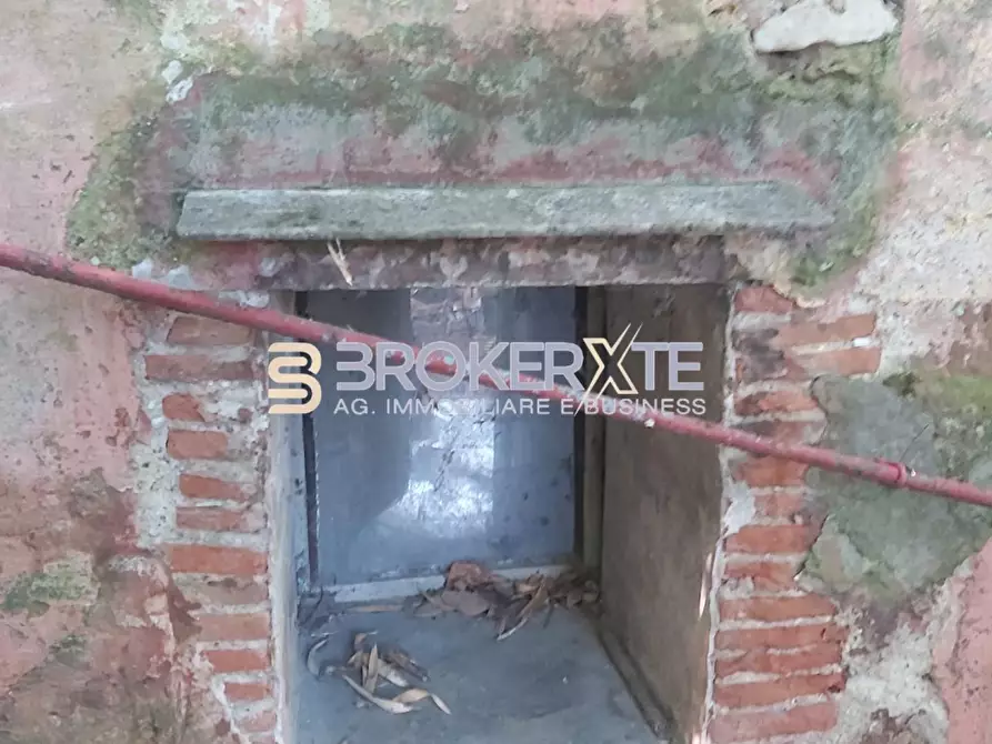Immagine 74 di Casa semindipendente in vendita  a Carrara