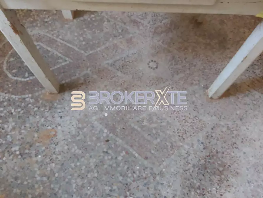 Immagine 53 di Casa semindipendente in vendita  a Carrara
