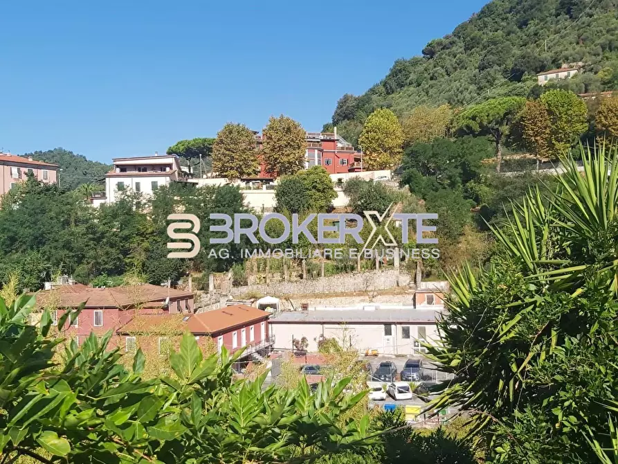 Immagine 83 di Casa semindipendente in vendita  a Carrara