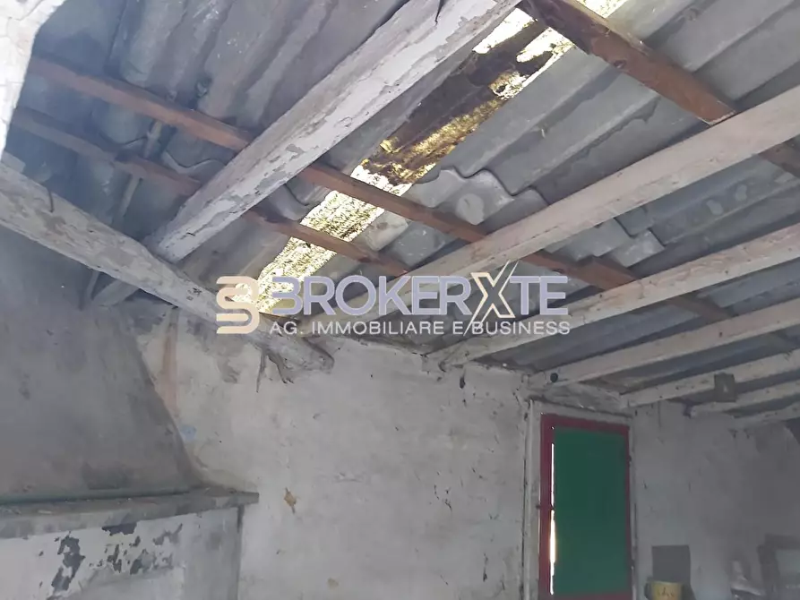 Immagine 56 di Casa semindipendente in vendita  a Carrara