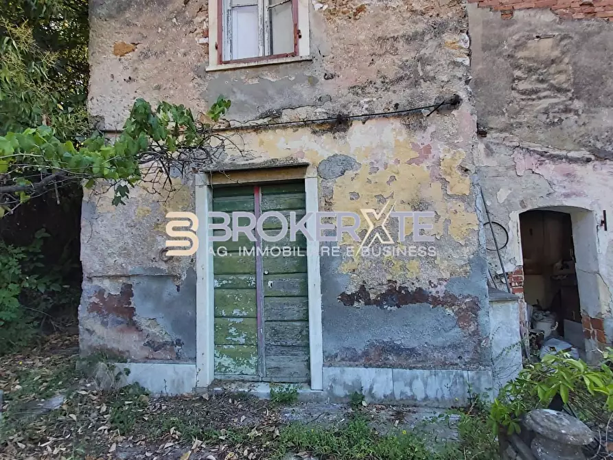 Immagine 81 di Casa semindipendente in vendita  a Carrara