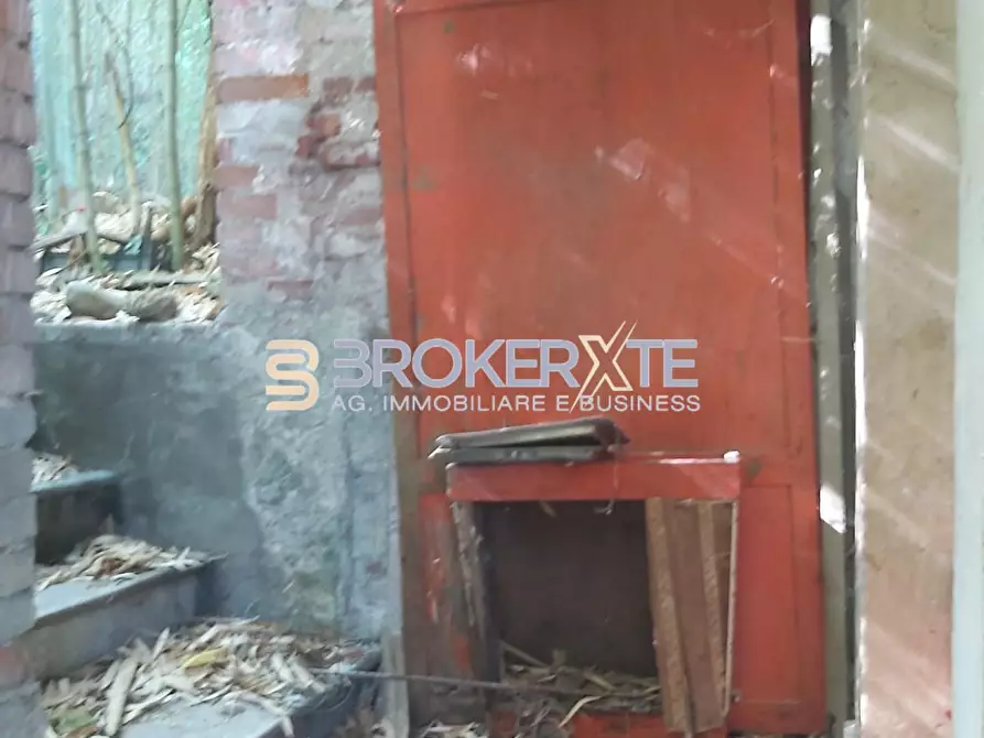 Immagine 46 di Casa semindipendente in vendita  a Carrara