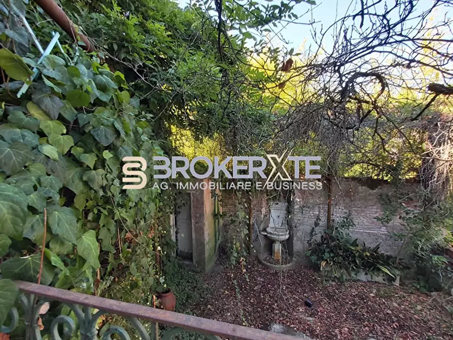 Immagine 32 di Casa semindipendente in vendita  a Carrara