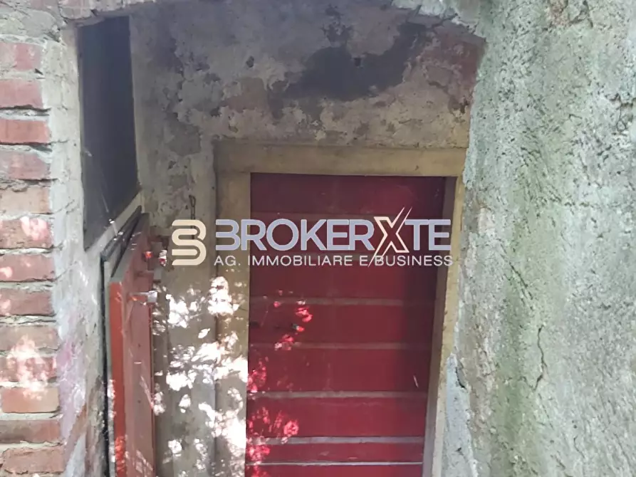 Immagine 7 di Casa semindipendente in vendita  a Carrara