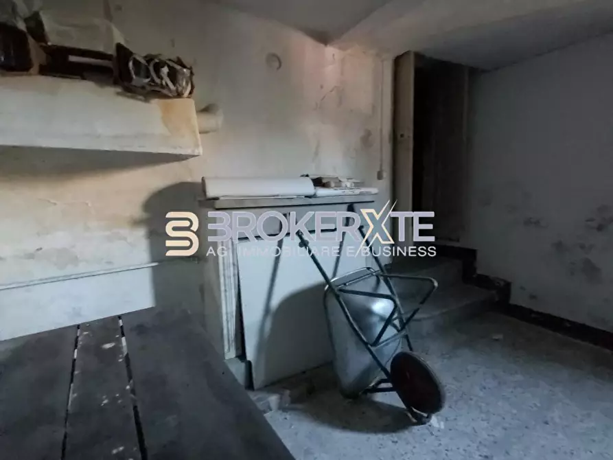 Immagine 72 di Casa semindipendente in vendita  a Carrara