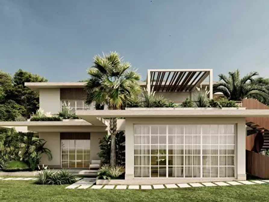 Immagine 7 di Villa in vendita  a Forte Dei Marmi