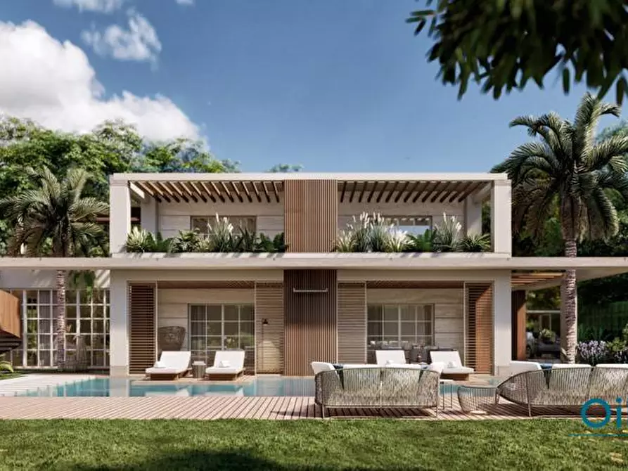 Immagine 5 di Villa in vendita  a Forte Dei Marmi