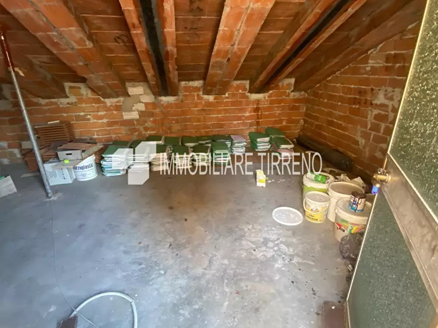 Immagine 12 di Appartamento in vendita  a Massa