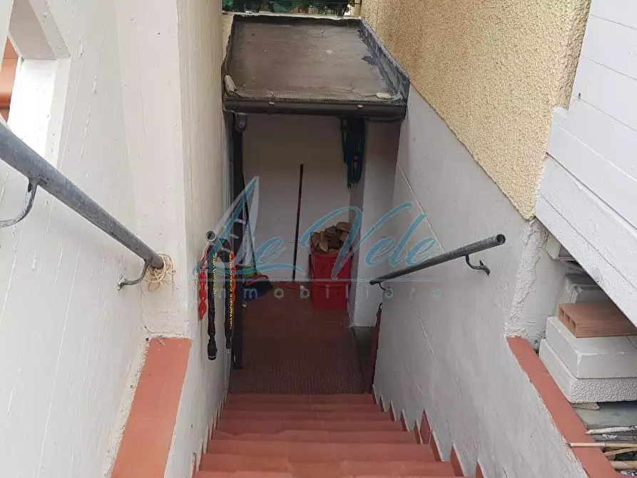 Immagine 16 di Appartamento in vendita  a Massa