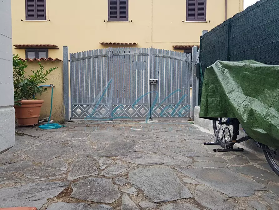 Immagine 19 di Appartamento in vendita  a Massa