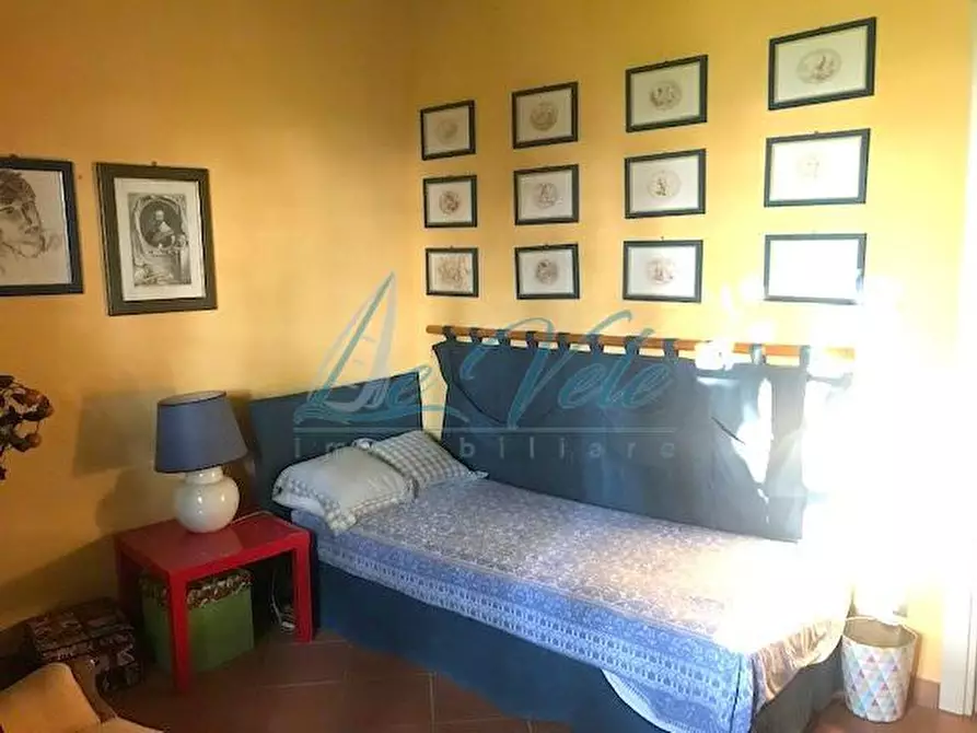 Immagine 12 di Porzione di casa in vendita  a Carrara