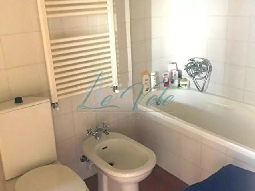 Immagine 11 di Porzione di casa in vendita  a Carrara