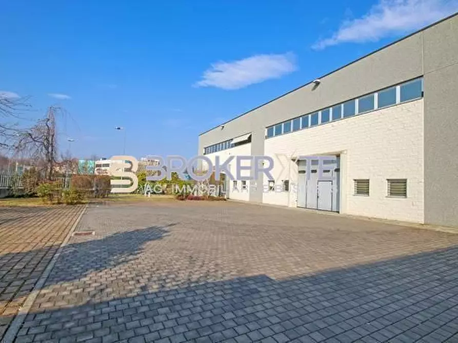 Immagine 1 di Capannone industriale in vendita  a Ortonovo