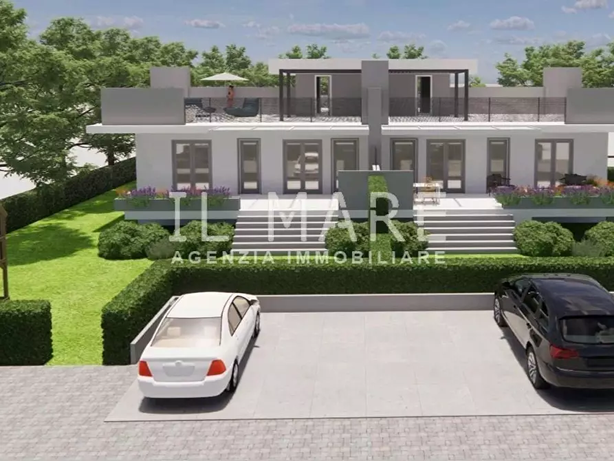 Immagine 4 di Casa quadrifamiliare in vendita  a Massa