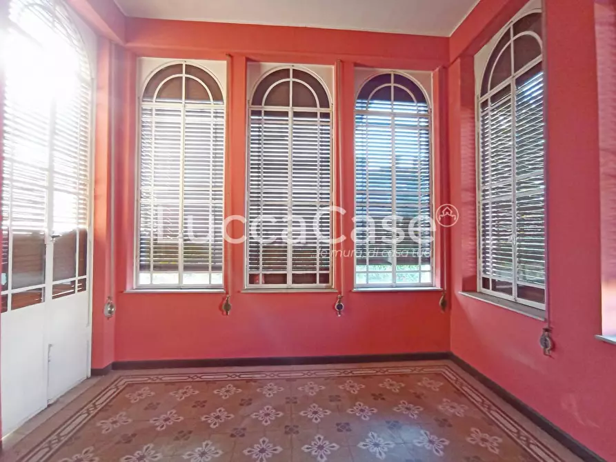 Immagine 23 di Ufficio in affitto  a Lucca