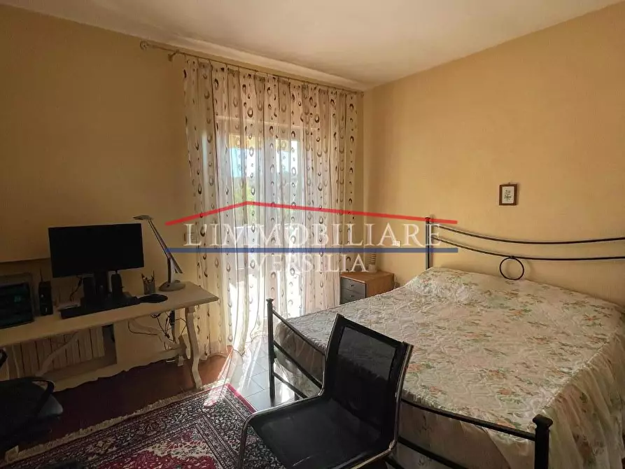 Immagine 13 di Casa indipendente in vendita  a Massa